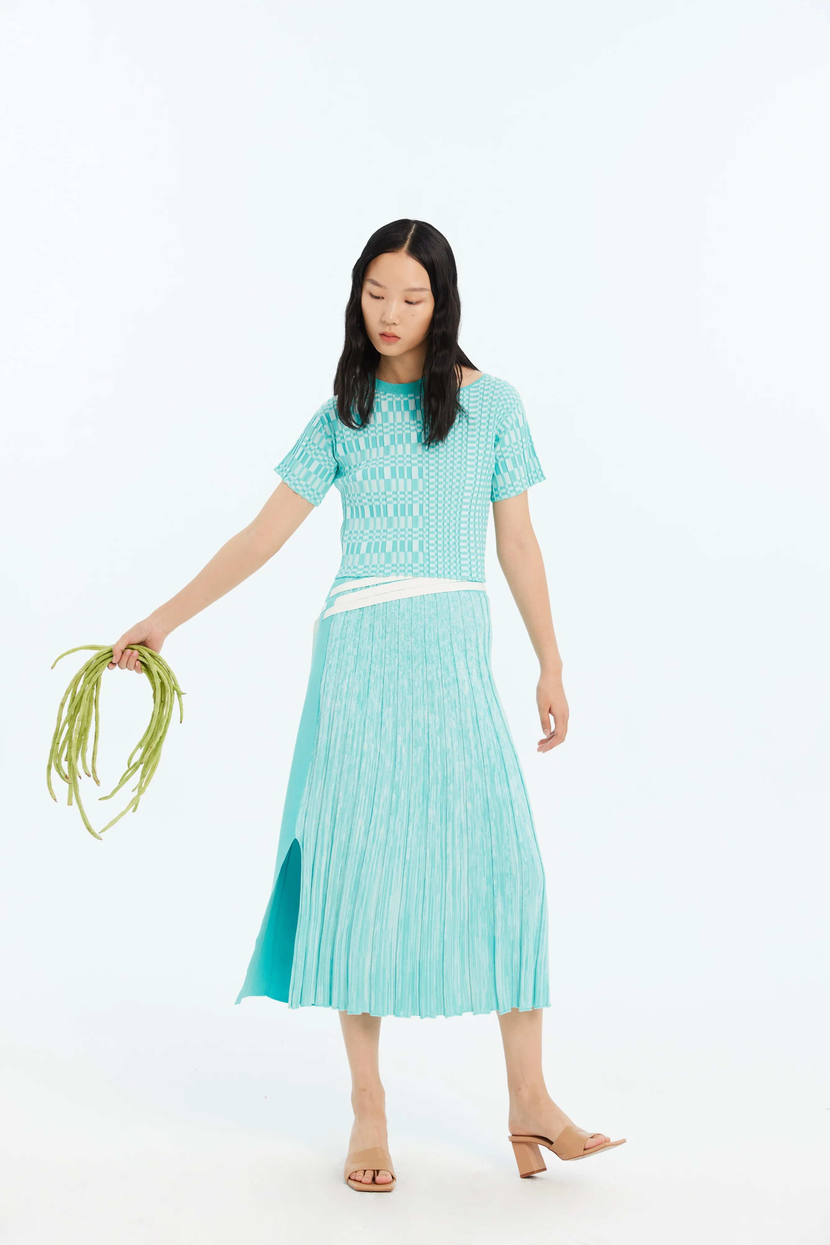 DEVAN ECO CROPPED SHORT SLEEVE TOP - Image 2