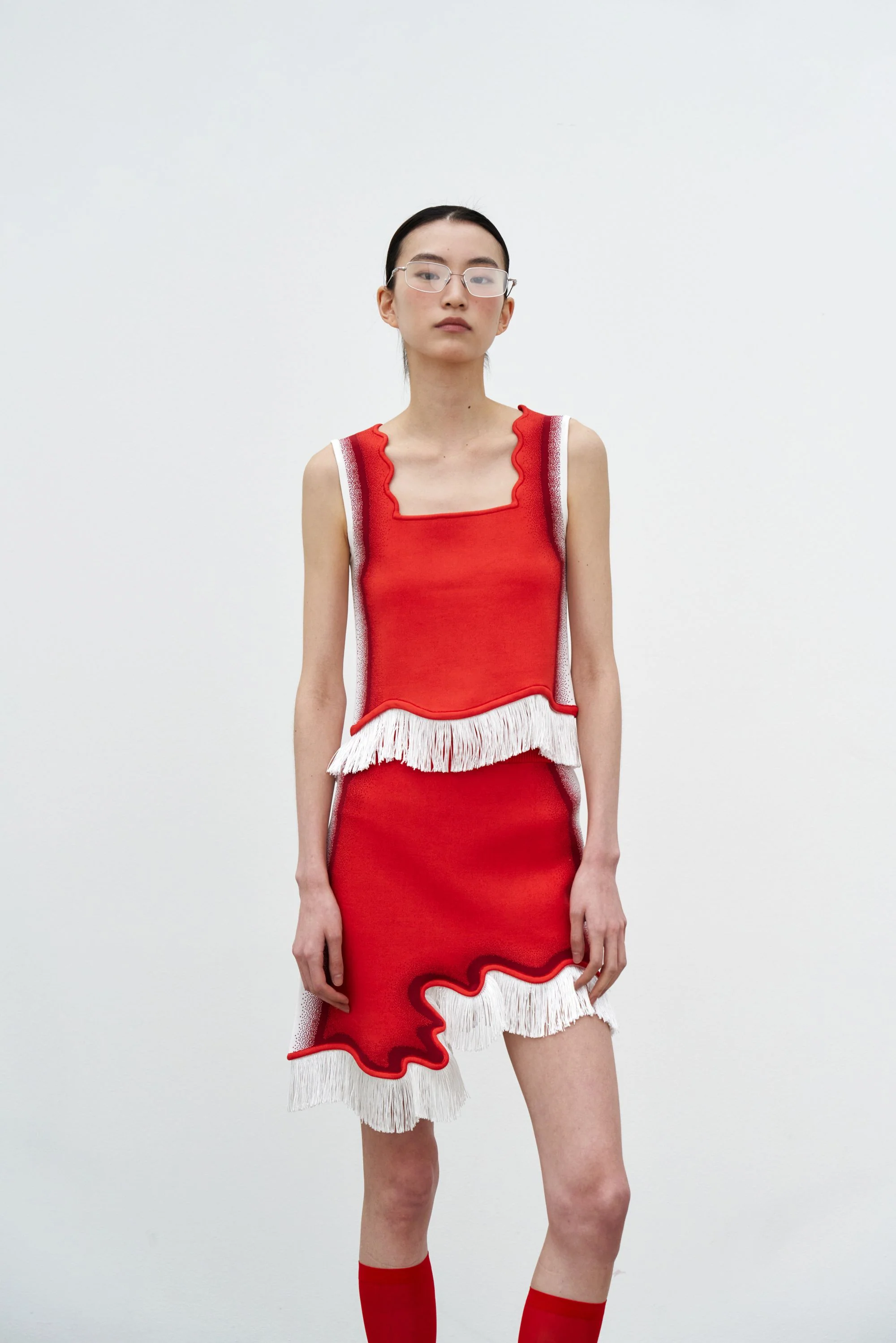EMMA WAVY CROP TANK TOP WITH FRINGE - Image 2