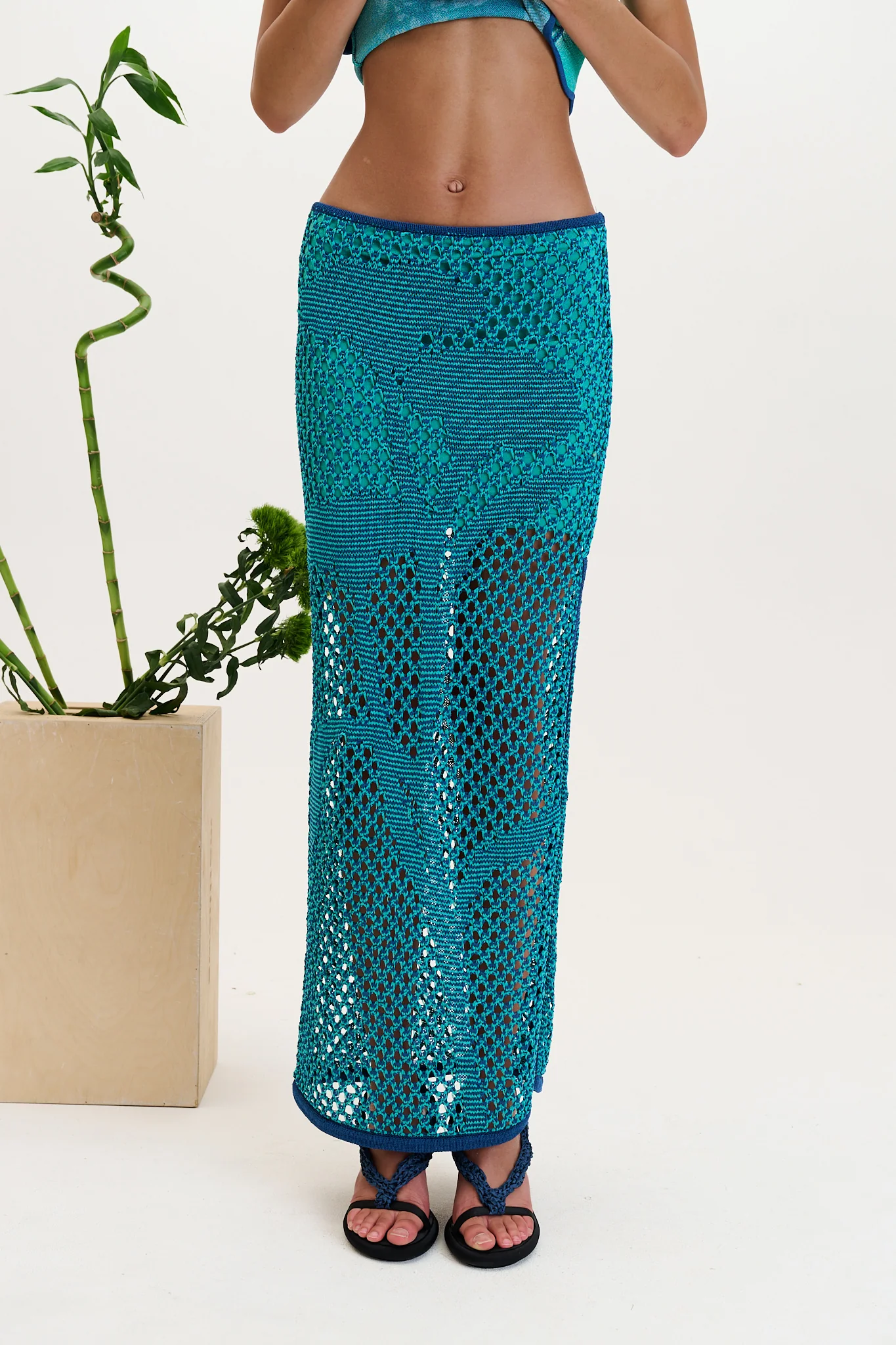 LINDSEY CROCHET SKIRT