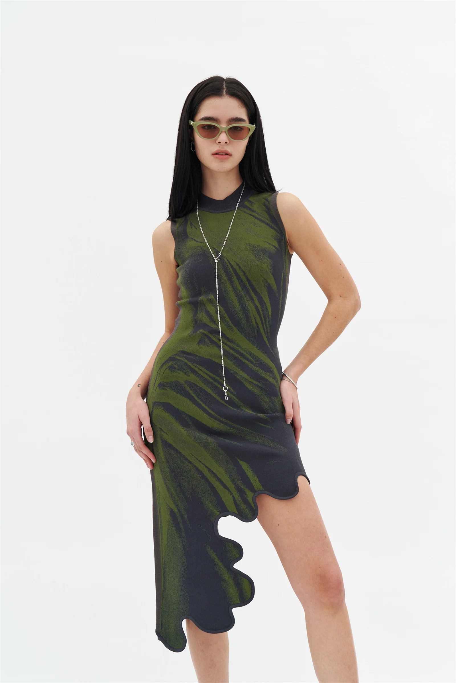 MIA SIGNATURE WAVY DRESS