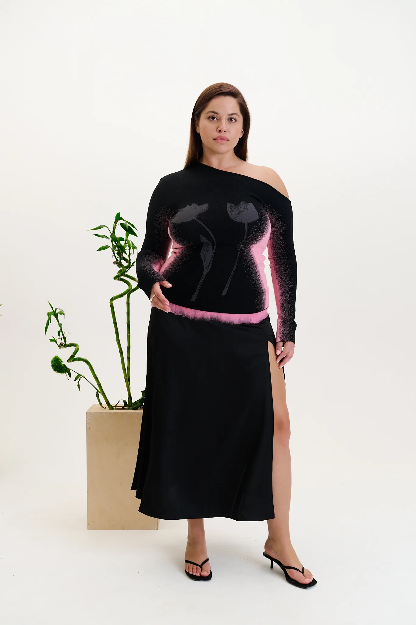 ZINYA NEEDLE PUNCH MAXI SKIRT